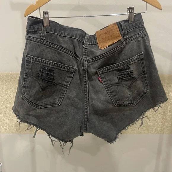COPY - Levi Jean ripped shorts - Picture 6 of 9